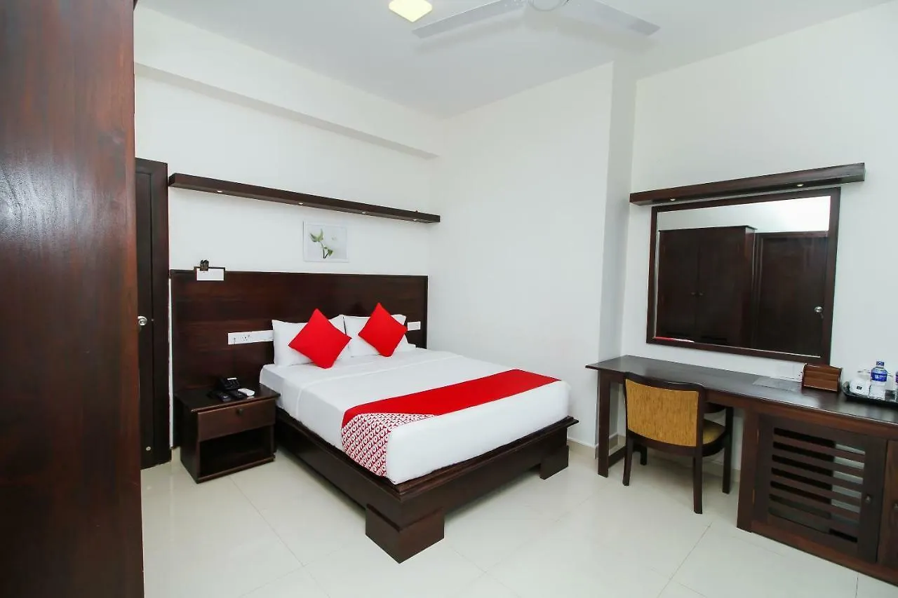 Hotel Nelly Marine Коломбо